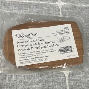 The Pampered Chef Bamboo Salad Claws